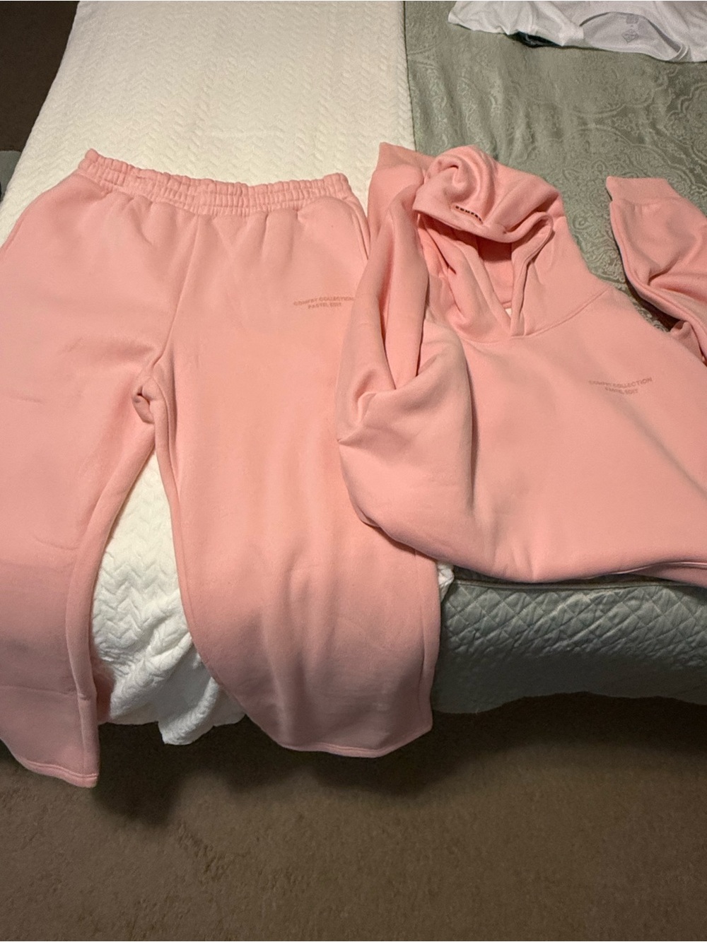 Unisex Peach Hoodie & Jogger Set Comfrt